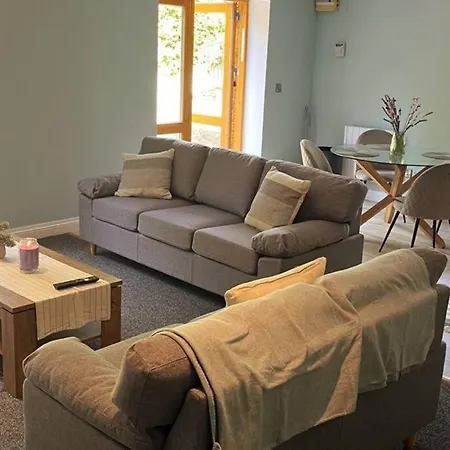2 Bed On River Erne